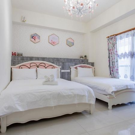 花蓮前站-艾莉小屋電梯民宿 Hualien Extérieur photo