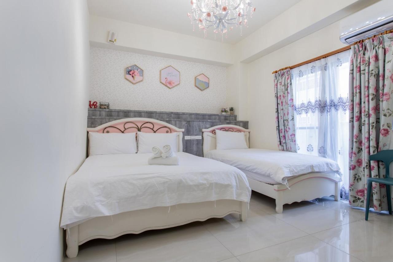 花蓮前站-艾莉小屋電梯民宿 Hualien Extérieur photo